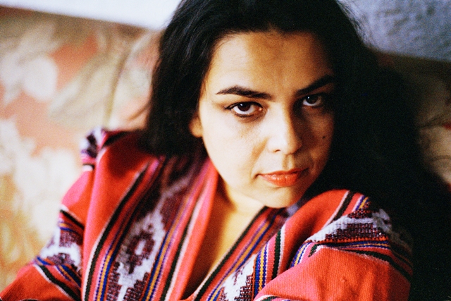 Ava Rocha, por Carolina Amorin