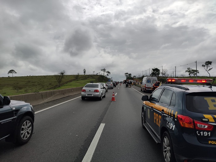 Imagem do resgate de ciclista atropelado no feriado