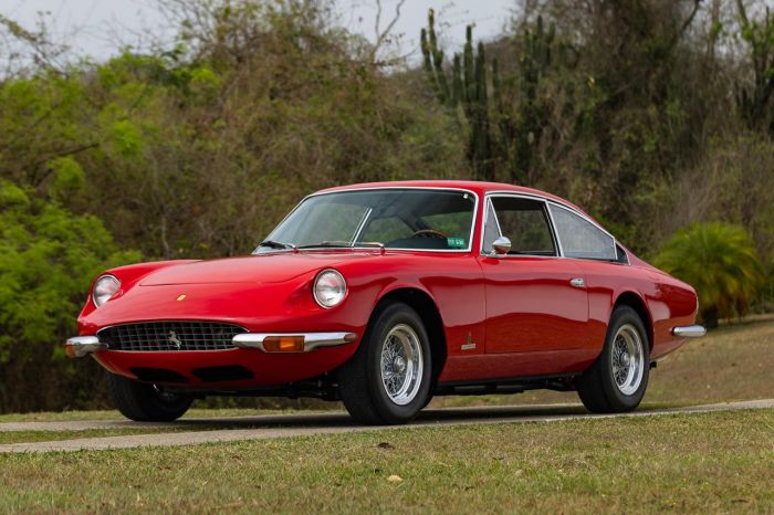 Chevrolet leva Omega CD restaurado a leilão beneficente em Campos do Jordão