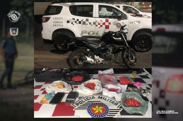 Dois homens são presos por tráfico de drogas e adulteração de veículo em Pindamonhangaba