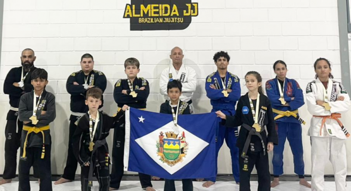 Atletas de Taubaté conquistam 12 medalhas no Guará Fight 10 em Guaratinguetá