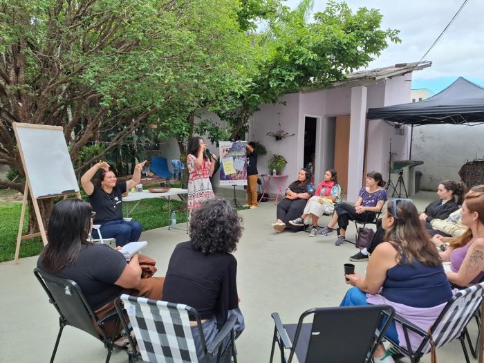 Casa Patchô realiza encontro cultural com roda de conversa e sarau neste sábado (11) em Pindamonhangaba