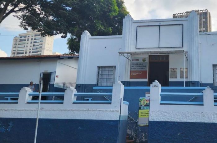 Escola do Trabalho abre vagas para cursos gratuitos de redes sociais e inteligência artificial em Taubaté