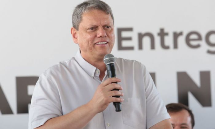 Governador Tarcísio cumpre agenda no Vale do Paraíba com anúncios e encontros com lideranças regionais