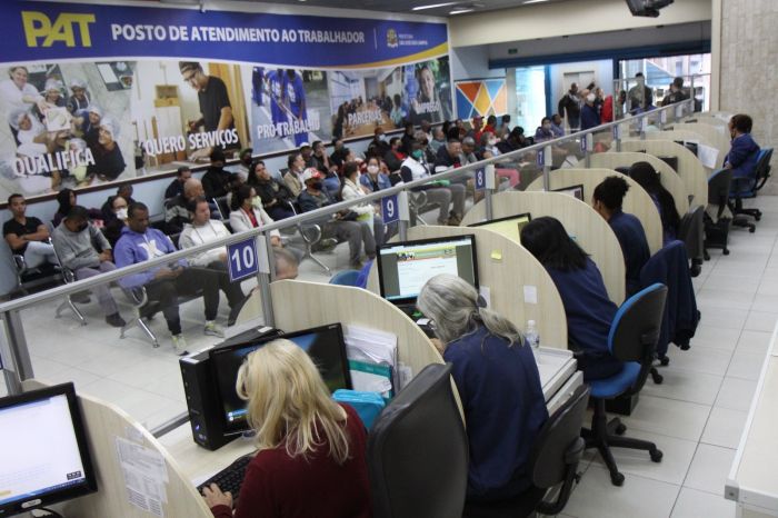 Mais de 500 vagas de emprego estarão disponíveis no PAT de São José nesta segunda-feira (4)