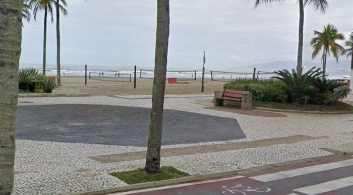 Mulher de 70 anos é socorrida após afogamento na Praia Grande