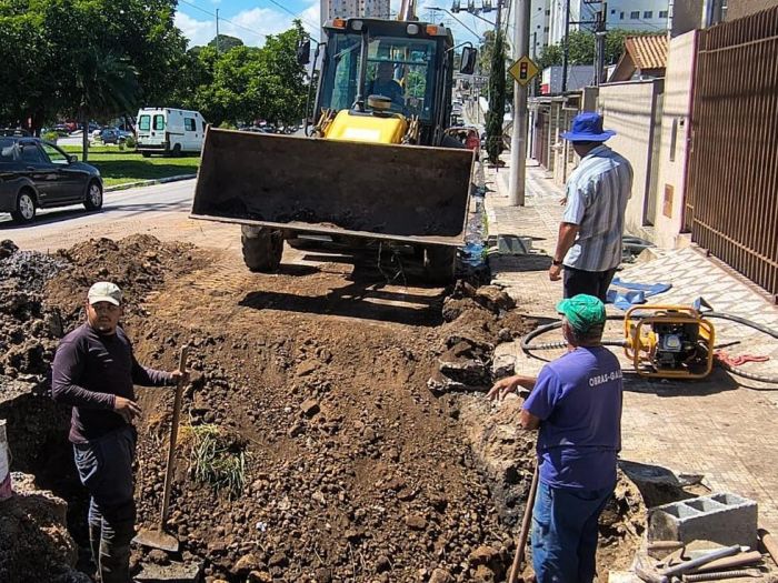 Prefeitura de Taubaté realiza manutenção em redes de drenagem em vários bairros