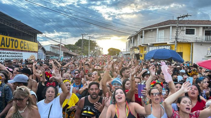 Bloco do Barbosa encerra Carnaval de Pindamonhangaba nesta terça-feira (17)