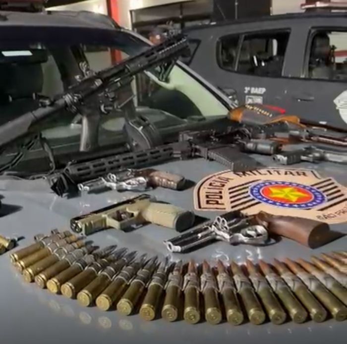 BAEP prende dono de pousada com armas e munições de uso militar em Caraguatatuba