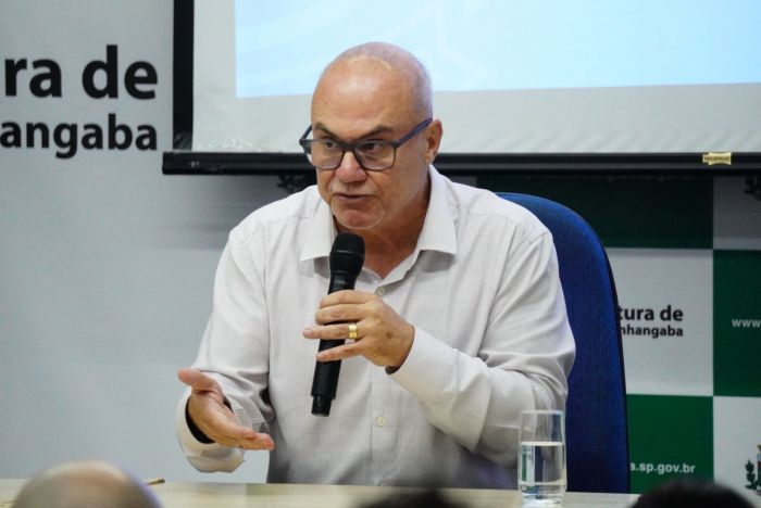 Prefeito de Pindamonhangaba afirma que fim da Taxa do Lixo depende de mudança na lei federal