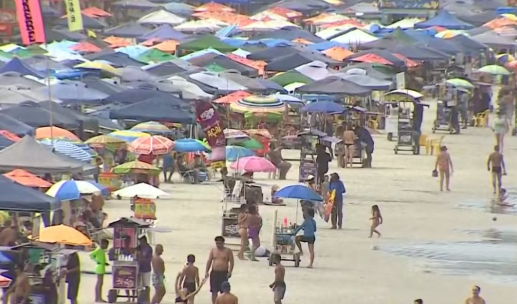 Verão no Litoral Norte veja as regras para barracas, guarda-sóis e caixas de som nas praias