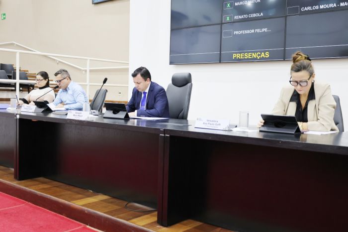 Câmara de Pindamonhangaba aprova projeto sobre Inteligência Artificial no atendimento público