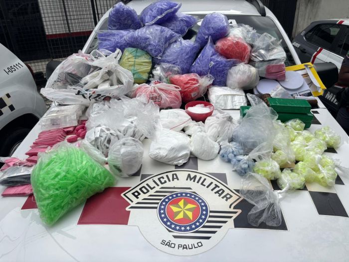 Polícia militar desmantela casa bomba e prende mulher por tráfico de drogas em Taubaté
