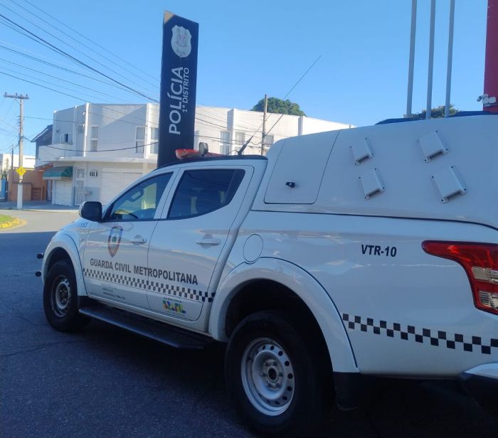 Mulher foge de agressões e pede ajuda em base policial em Moreira César