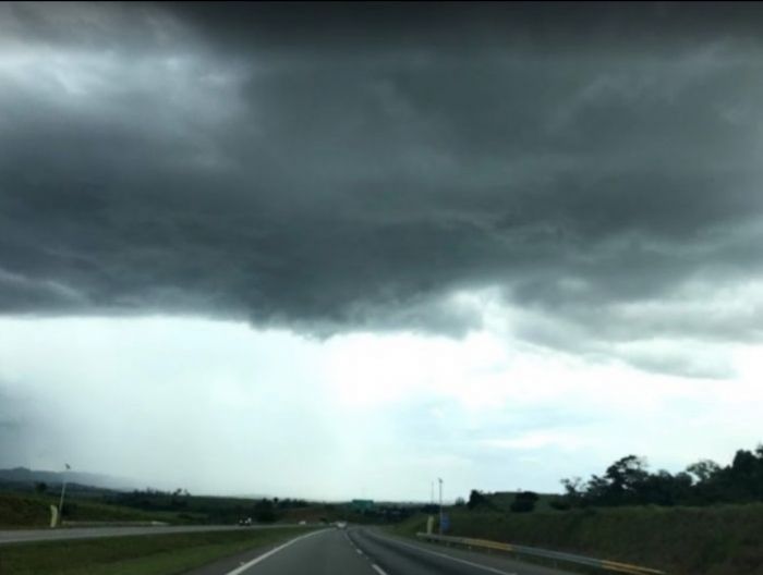 Alerta de chuva intensa coloca cidades do Vale, Serra e Litoral Norte em atenção nesta terça-feira (26)