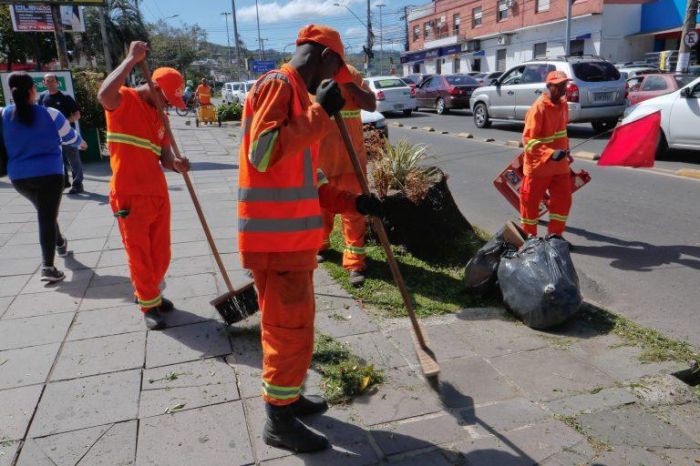 PAT de Jacareí realiza mutirão com mais de 160 vagas para limpeza urbana