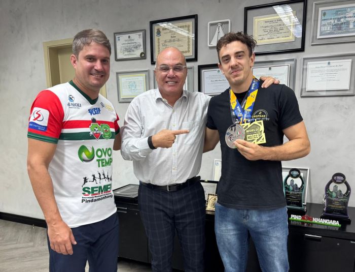 Do tatame ao reconhecimento oficial: atleta de Pindamonhangaba é destaque no cenário mundial do Jiu-Jitsu