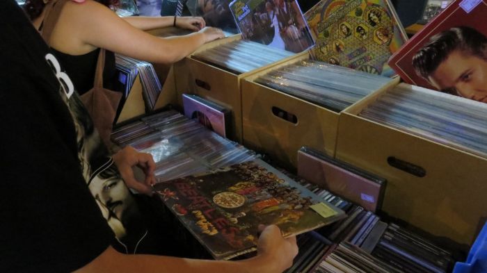 Feira de discos com mais de 10 mil títulos acontece neste sábado (14) em São José dos Campos 