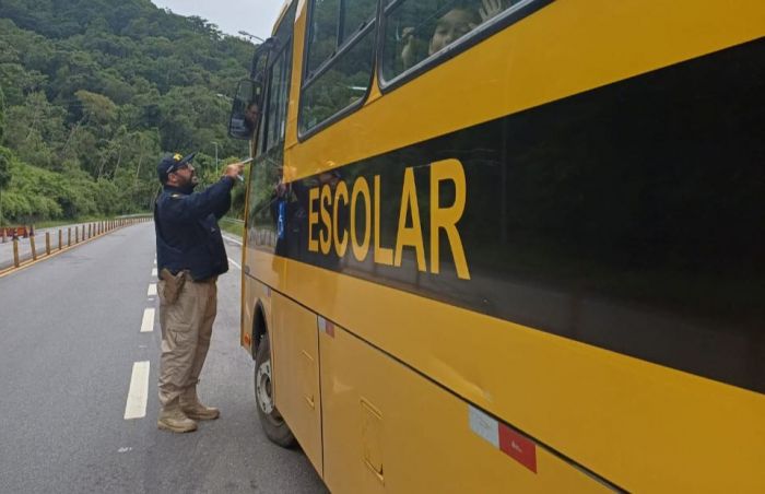 Fiscalização nacional reforça segurança no transporte escolar em Ubatuba
