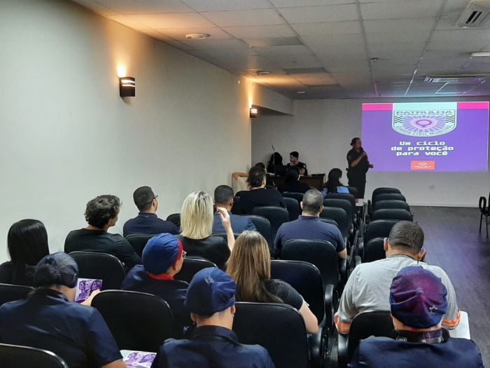 Patrulha Maria da Penha intensifica conscientização no vale sul em comemoração ao mês da mulher