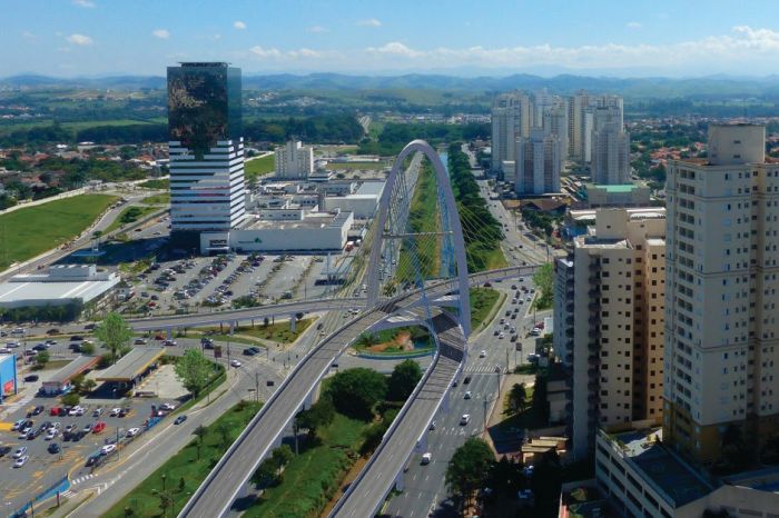 Ponte Estaiada segue interditada no feriado de São José dos Campos
