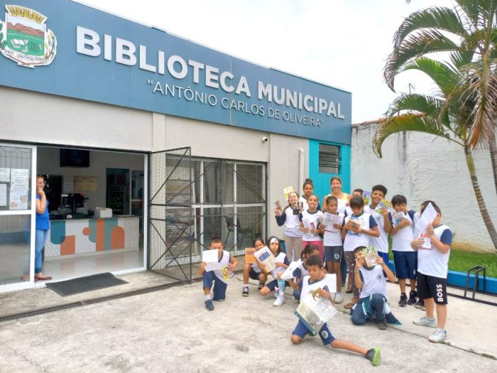 Projeto de leitura leva alunos à Biblioteca do Castolira e amplia acesso à literatura