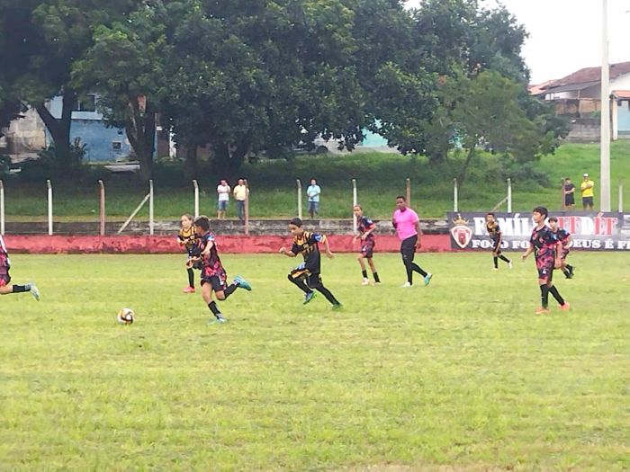 Rodadas das categorias de base, veteranos e Copa Regional movimentam o futebol em Pindamonhangaba
